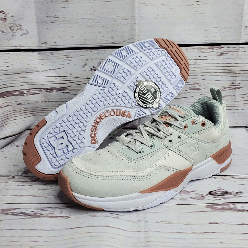 New WOMENS DCSHOECOUSA  E.TRIBEKA SE Size 11